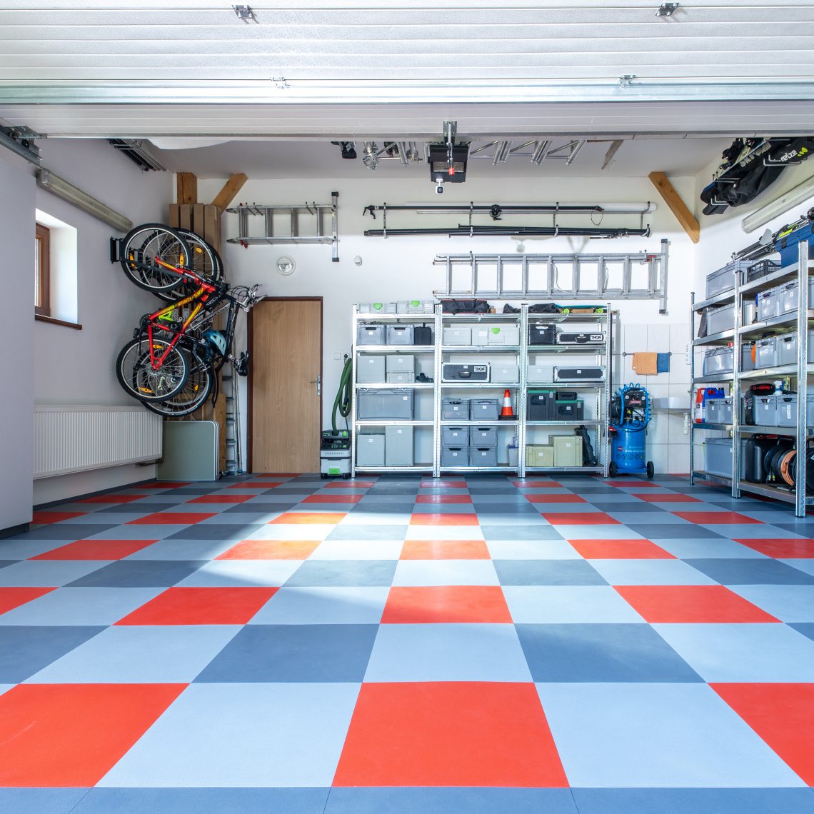 Garage „Invisible“, Tschechische Republik