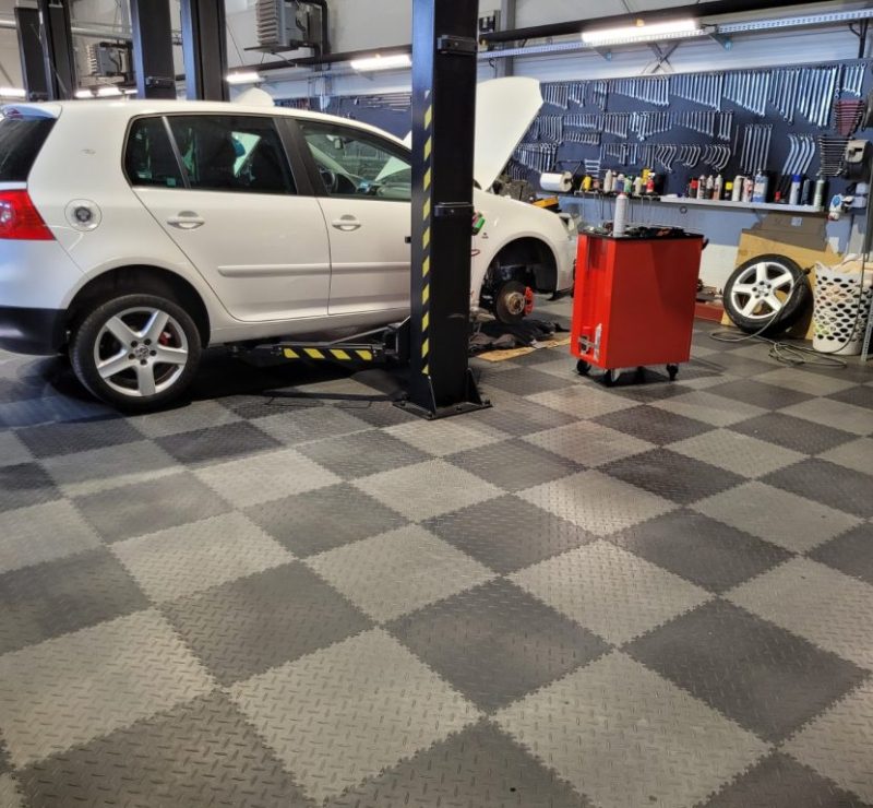 Autoservis, Slovensko