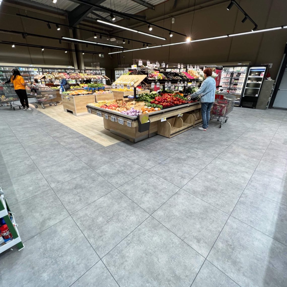 PVC podlaha pro obchodní centrum