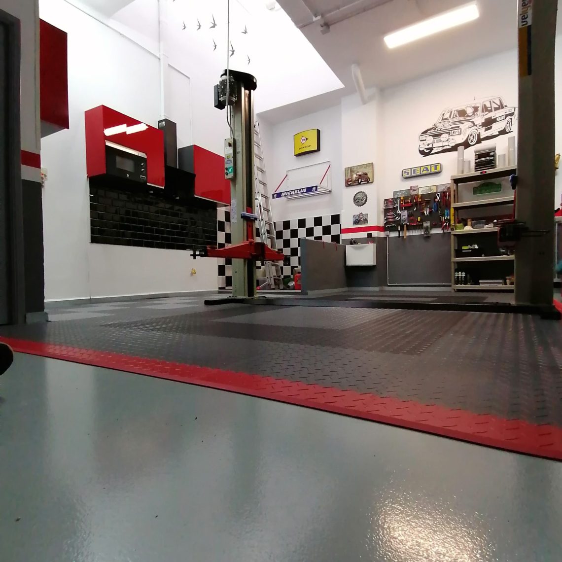 Autoservis, Španělsko