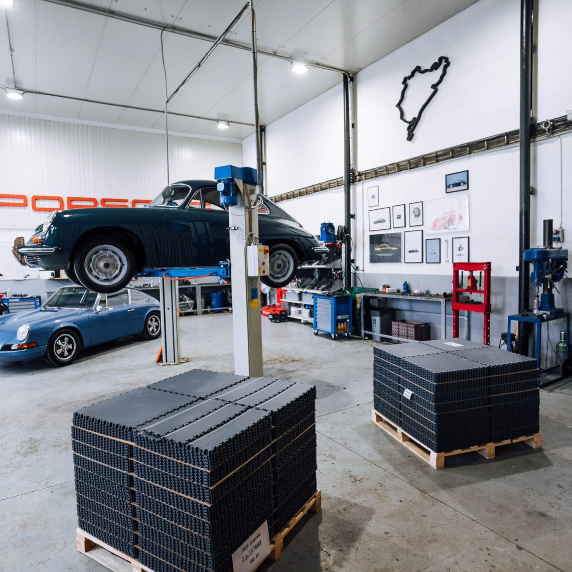 Porsche servis a restauratérská dílna, Slovensko