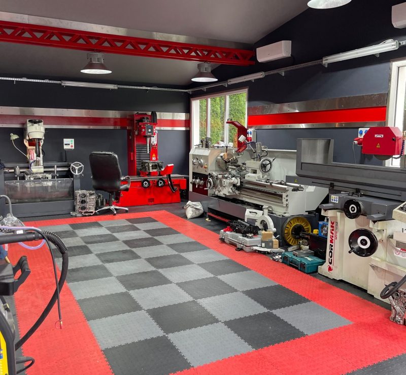Servis, Polsko