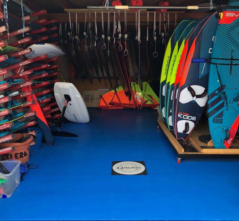 Půjčovna surfů, Španělsko