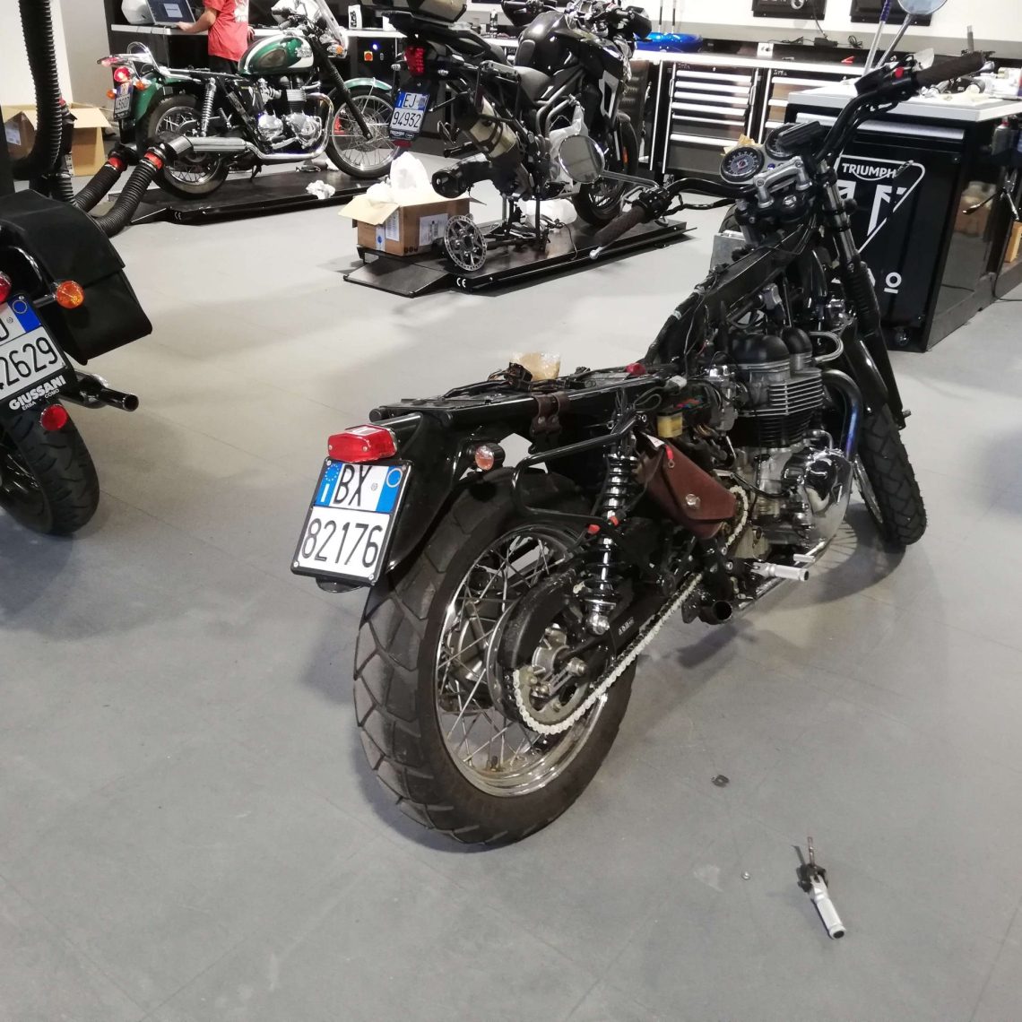 Prodejna motocyklů, Itálie