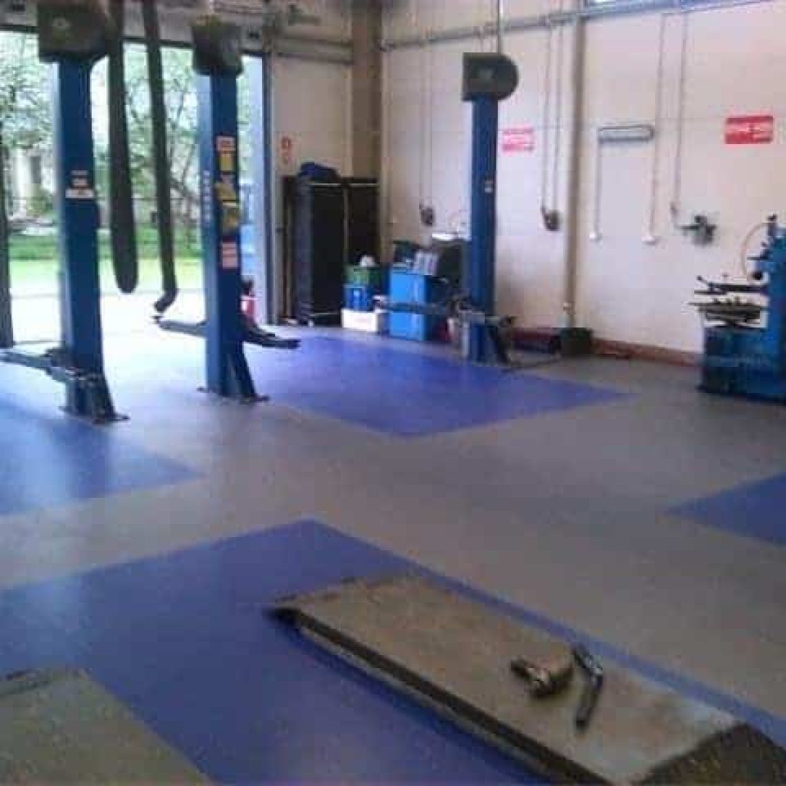 Autoservis, Polsko