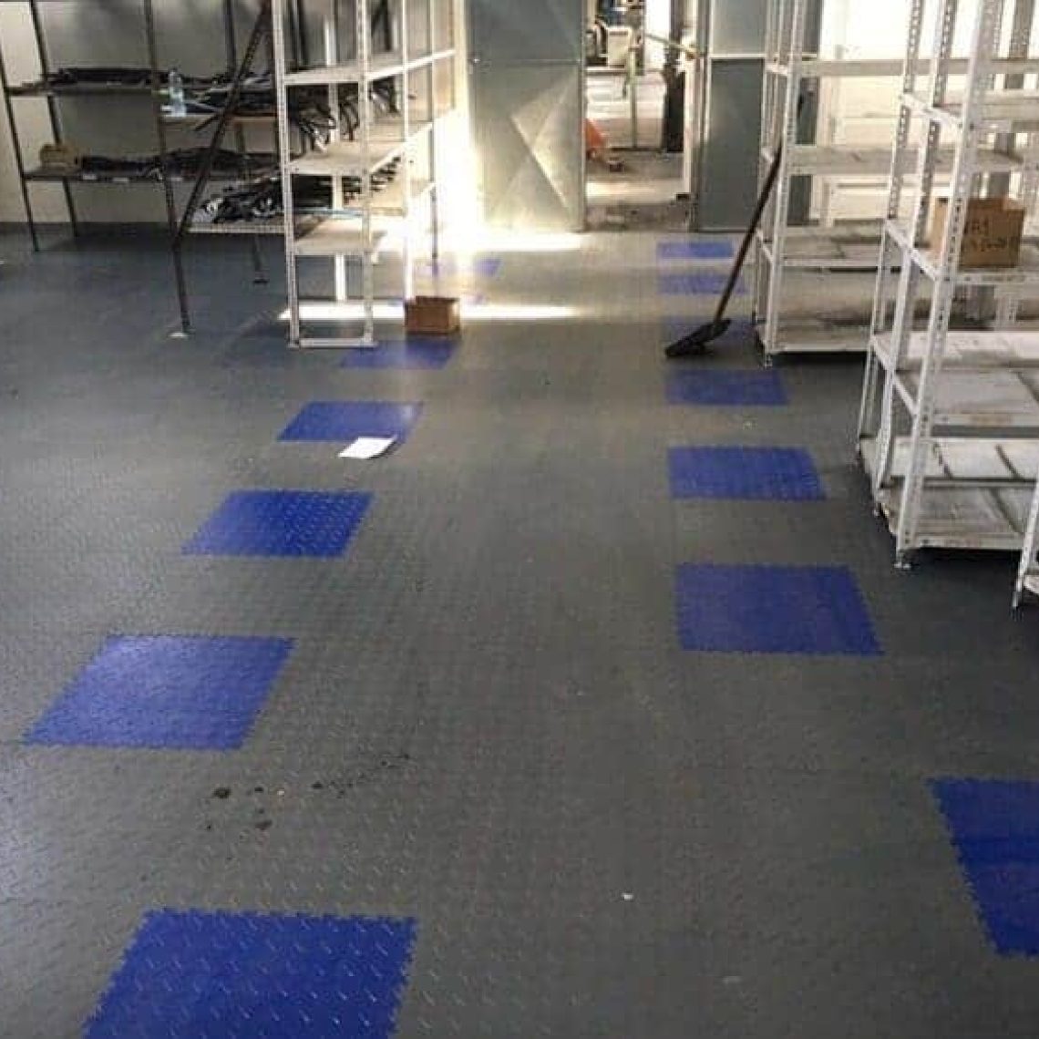 Dílna a sklad Hydroproduct, Česko