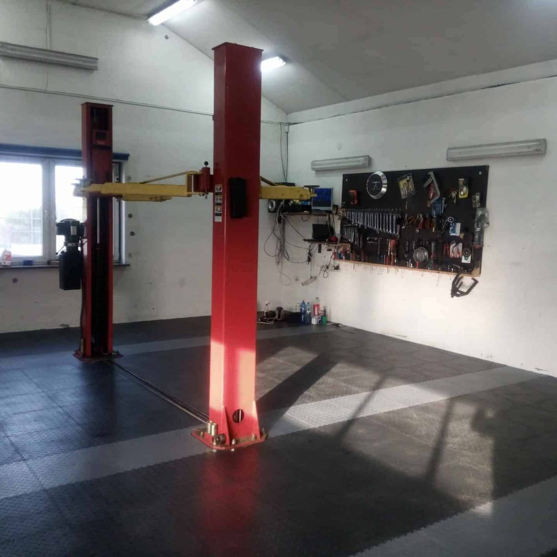 Autoservis, Polsko